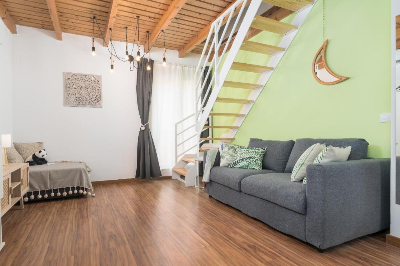Suite Homes Alice Valentin Малага Екстериор снимка