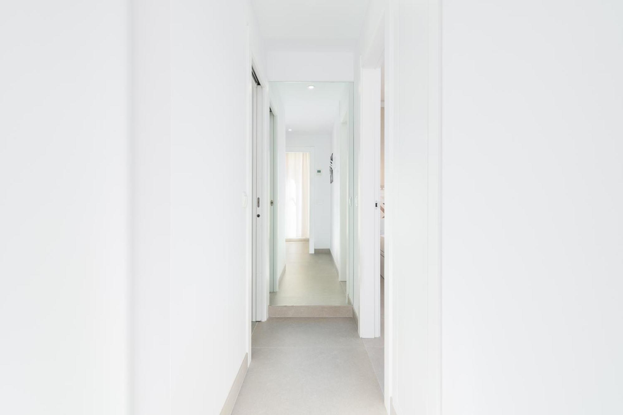 Suite Homes Alice Valentin Малага Екстериор снимка